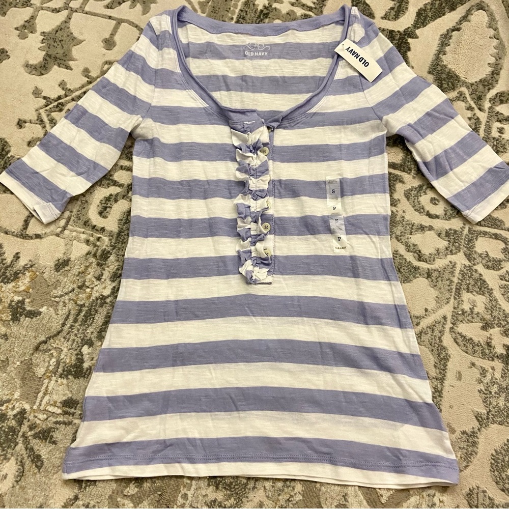 ✨NWT Old Navy Striped Ruffle Top